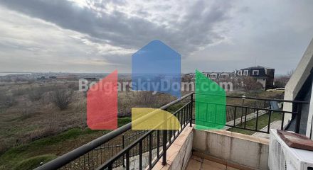 Трикімнатна квартира в Несебр В'ю