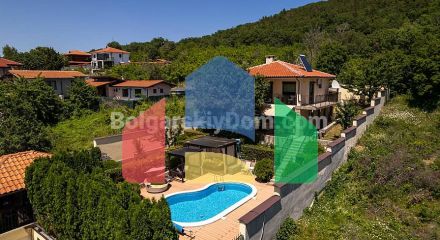 Дом в Кошарице