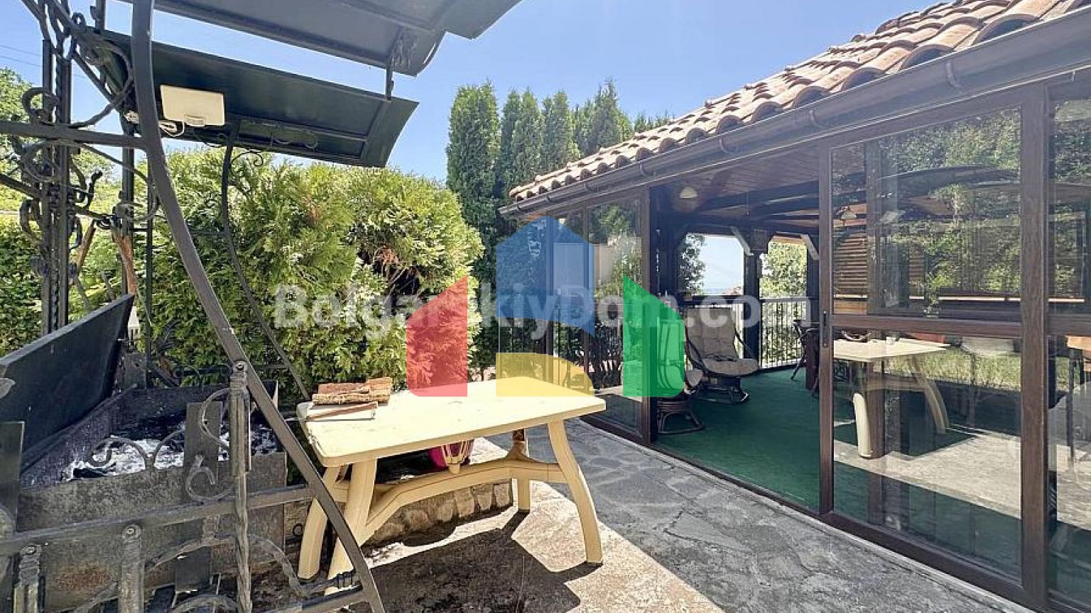 Дом в Кошарице