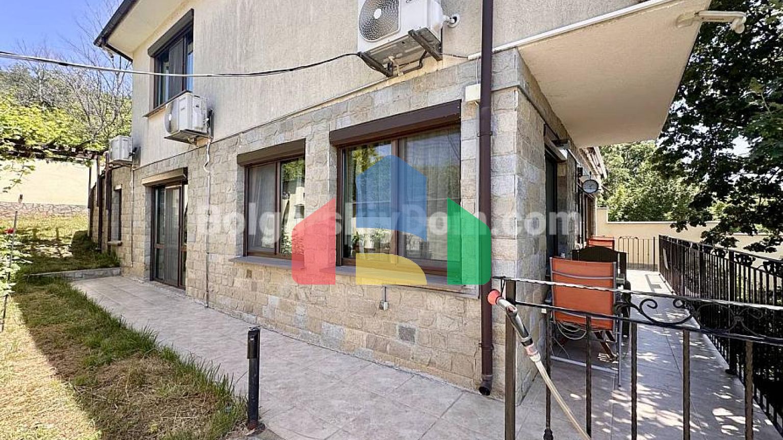 Дом в Кошарице