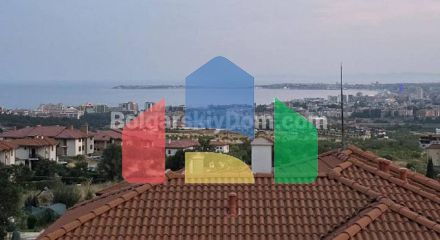 Трикімнатна квартира в Бей В'ю Віллас