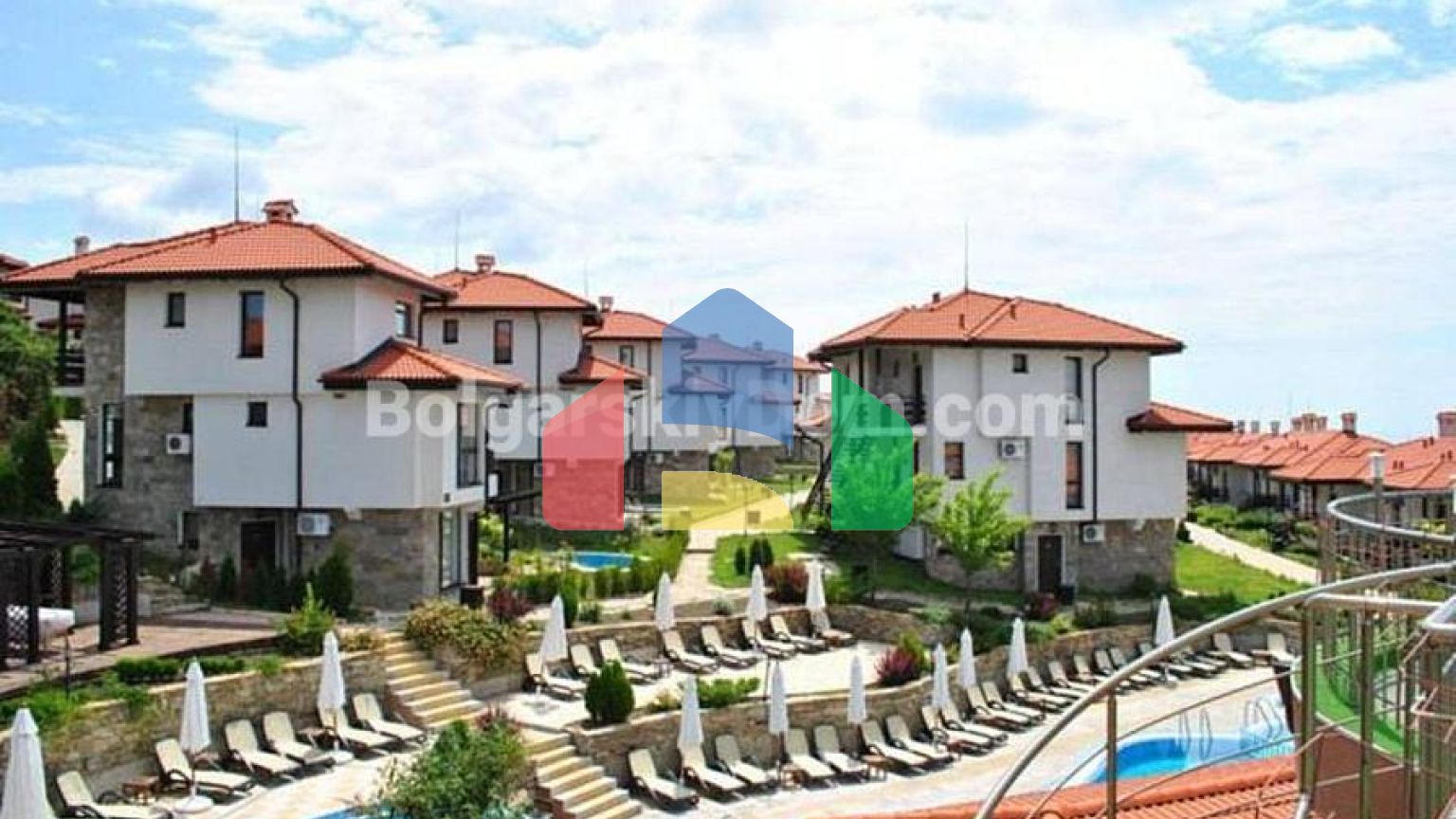 Трикімнатна квартира в Бей В'ю Віллас