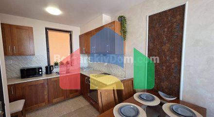 Трикімнатна квартира в Бей В'ю Віллас