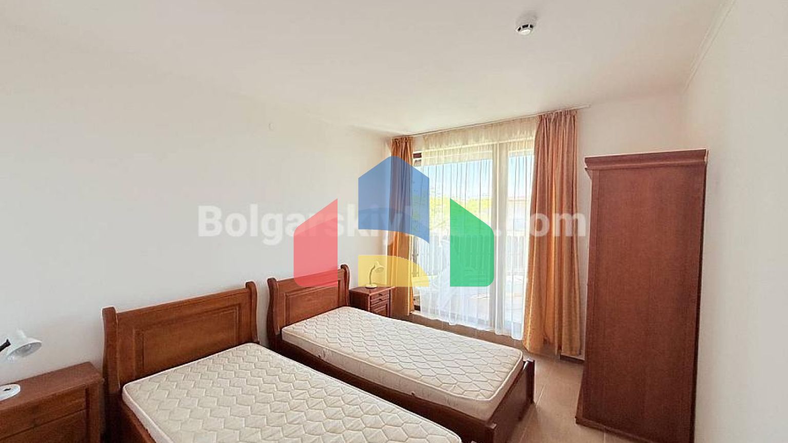 Трикімнатна квартира в Бей В'ю Віллас