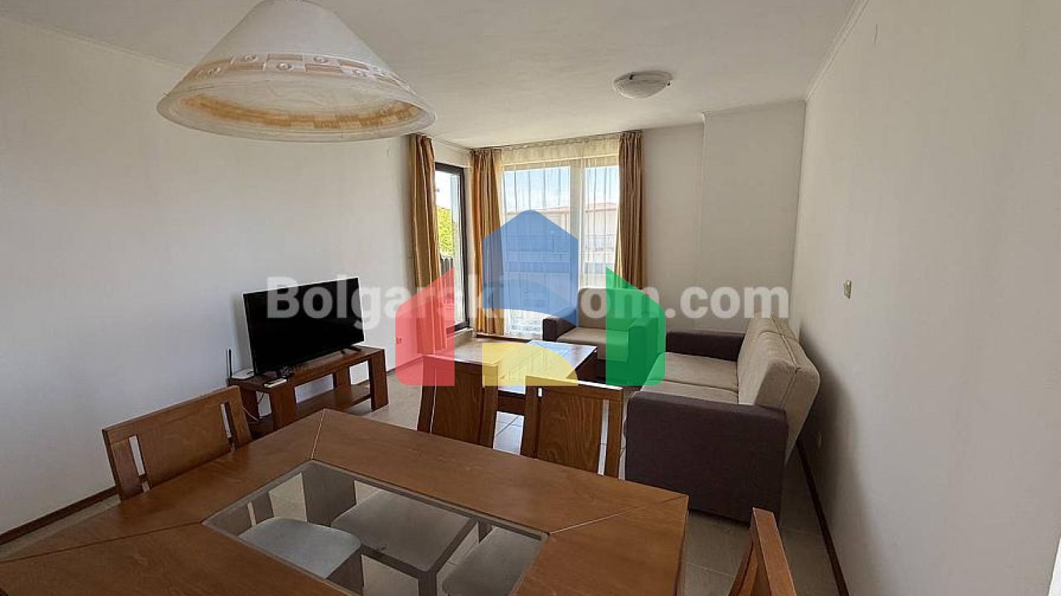 Трикімнатна квартира в Бей В'ю Віллас