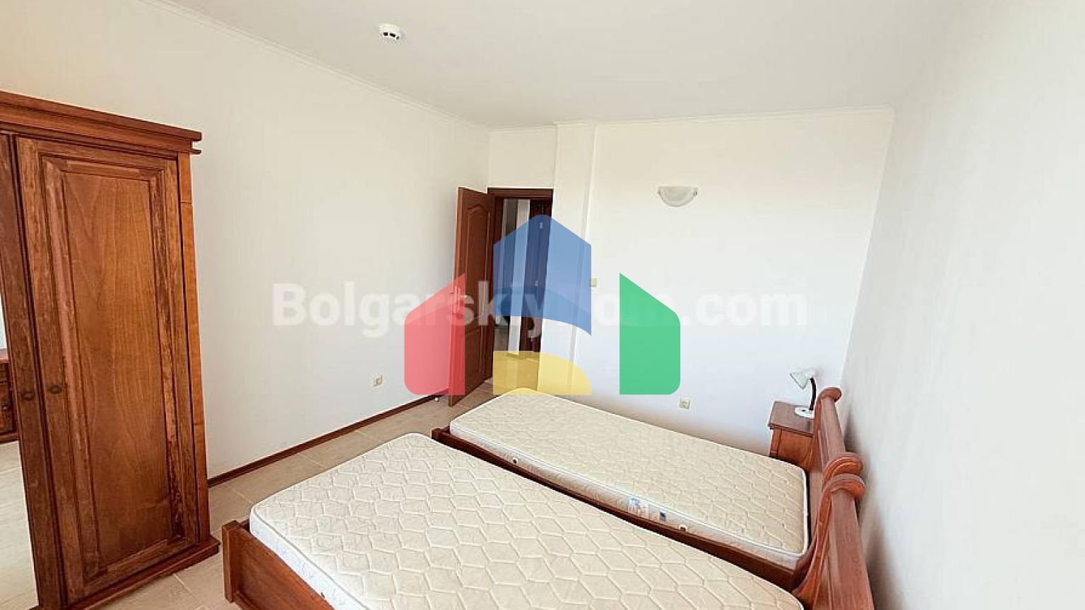 Трикімнатна квартира в Бей В'ю Віллас