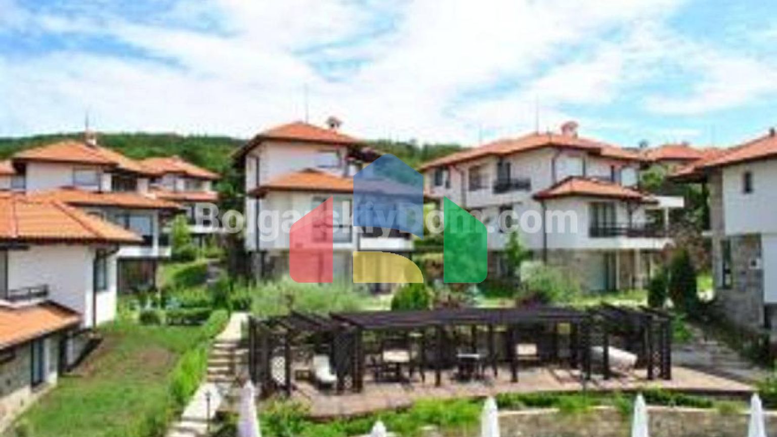 Трикімнатна квартира в Бей В'ю Віллас