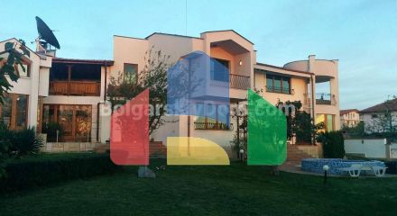 Дом в Кошарице