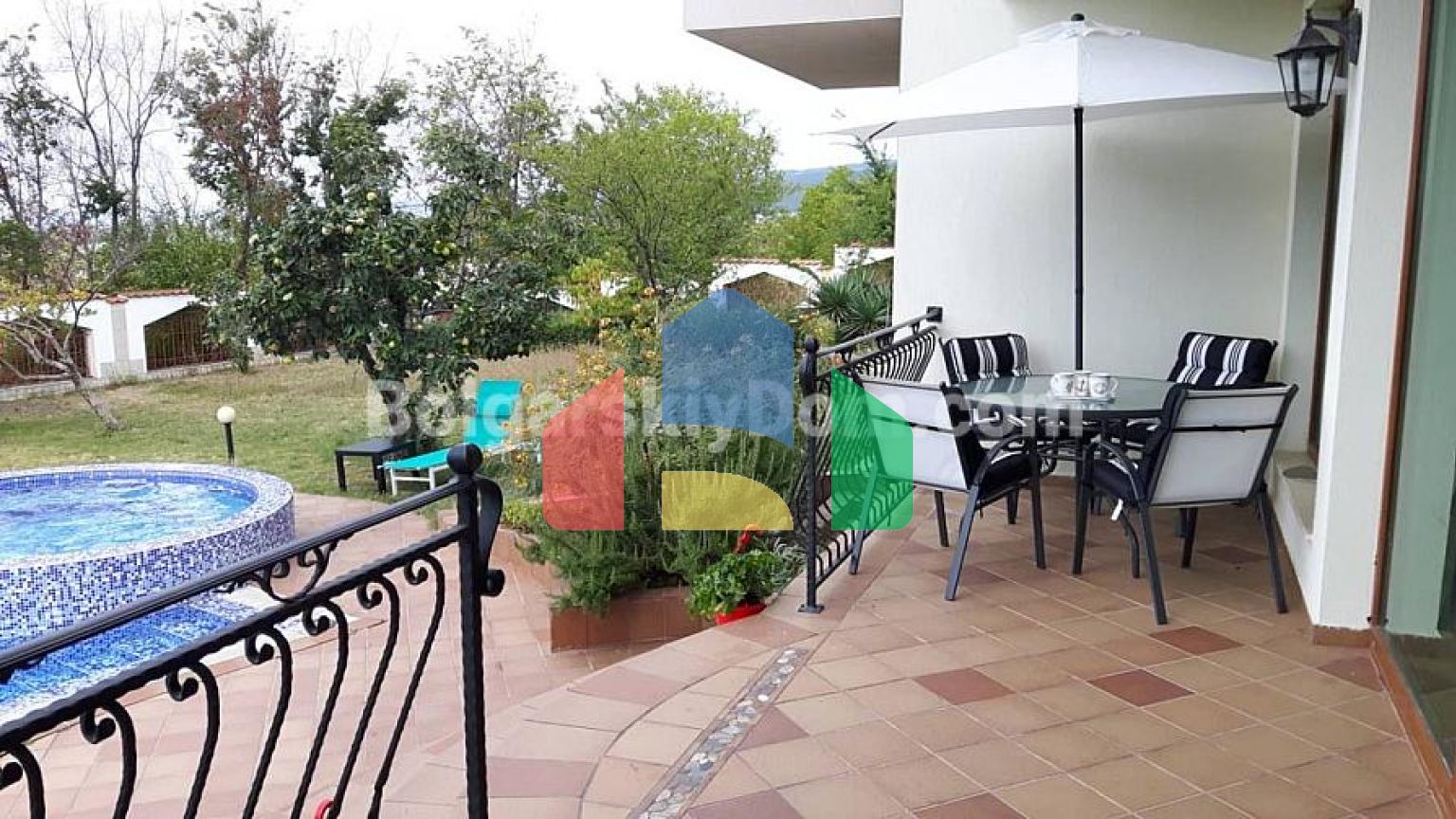 Дом в Кошарице