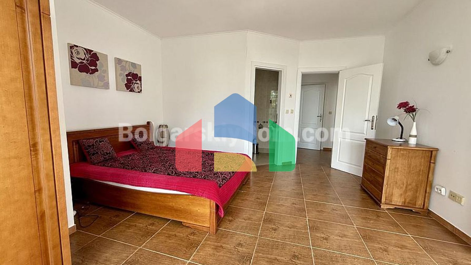 Трикімнатна квартира в Бей В'ю Віллас