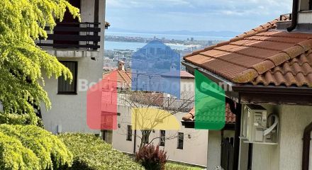 Трикімнатна квартира в Бей В'ю Віллас