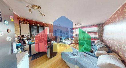 Трикімнатна квартира в Санні Хаус