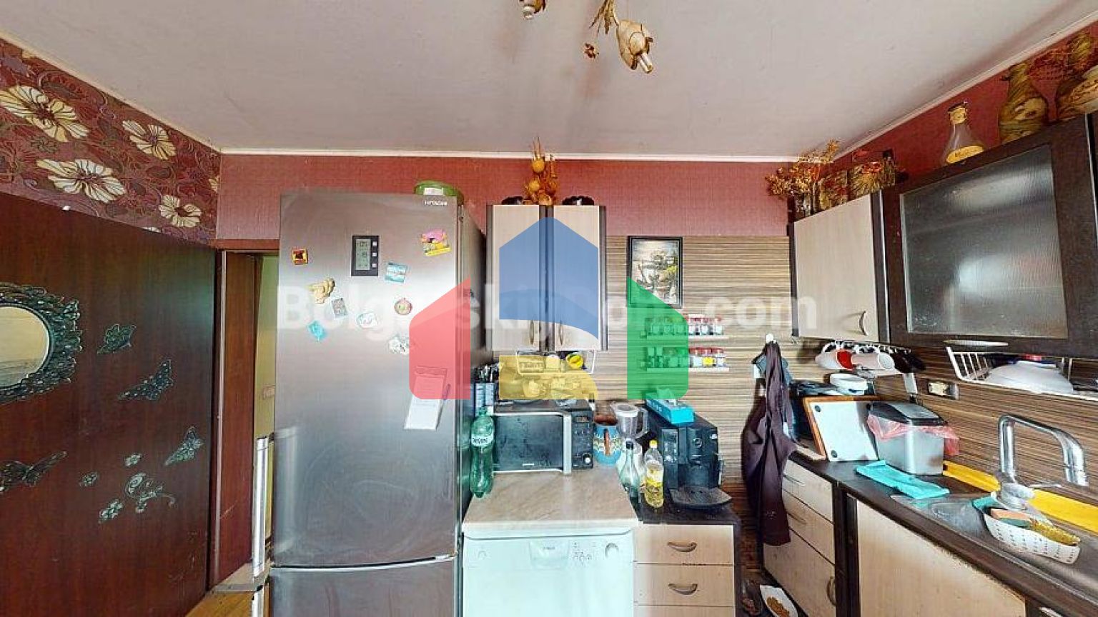 Трикімнатна квартира в Санні Хаус