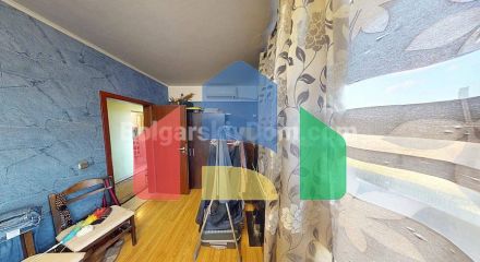 Трикімнатна квартира в Санні Хаус