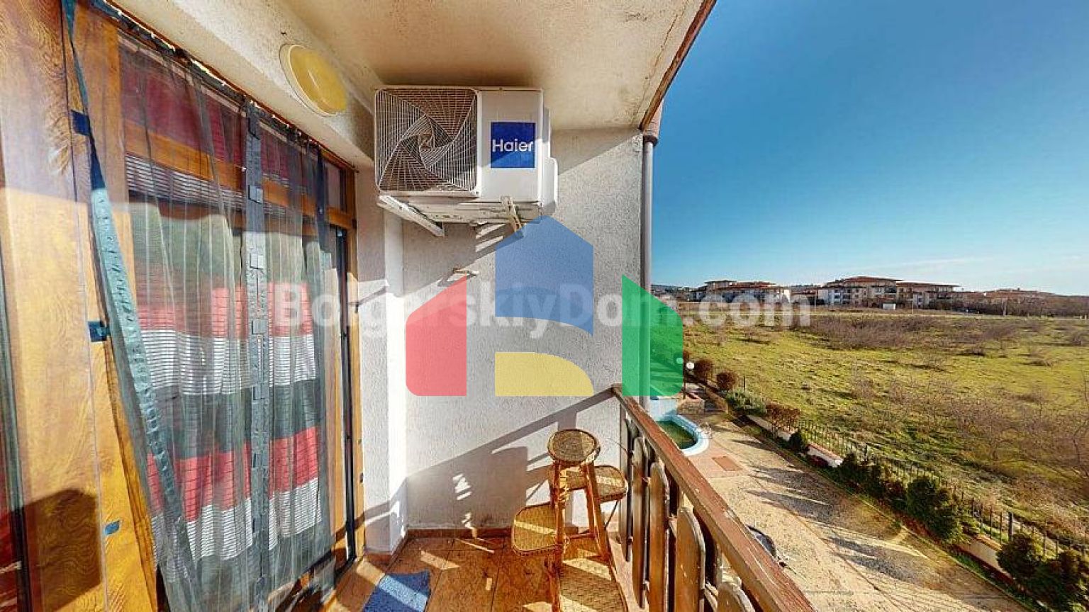 Трикімнатна квартира в Санні Хаус