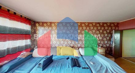 Трикімнатна квартира в Санні Хаус