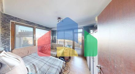 Трикімнатна квартира в Санні Хаус