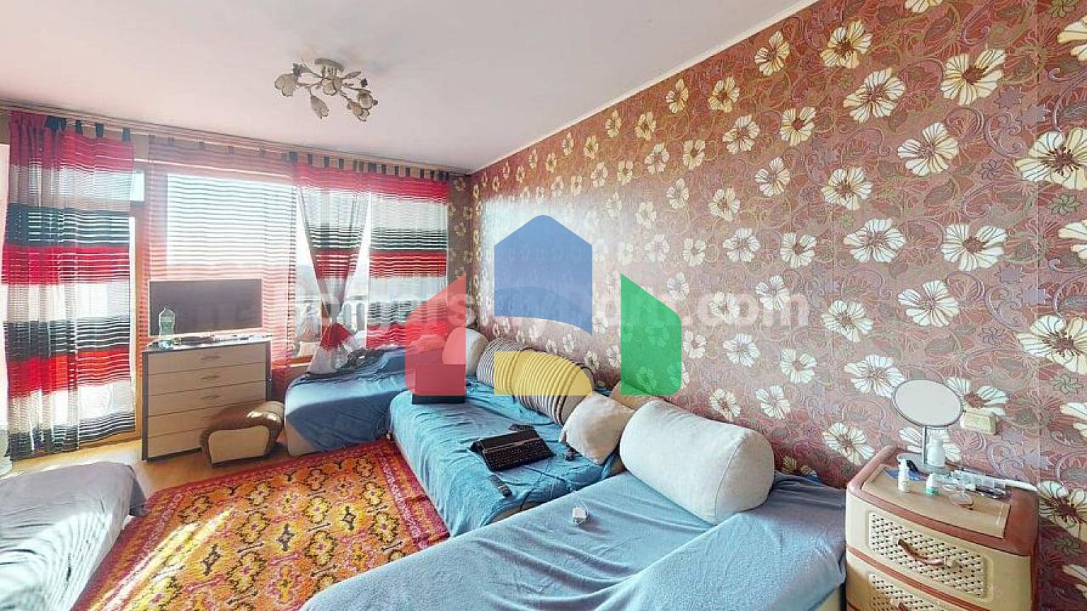 Трикімнатна квартира в Санні Хаус