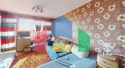 Трикімнатна квартира в Санні Хаус