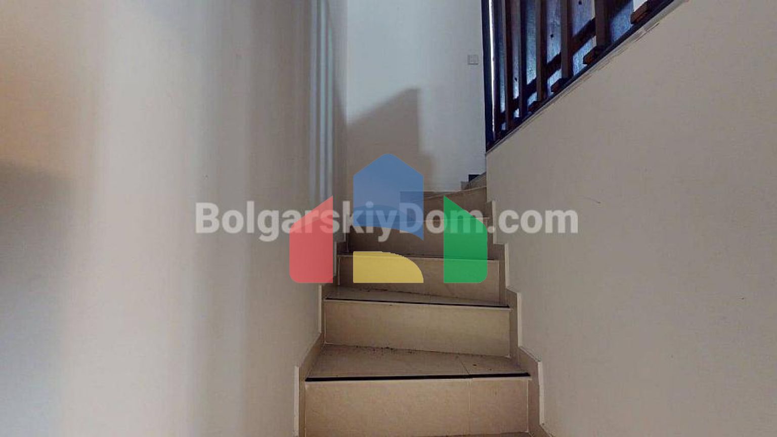 Дом в Империал Хайтс