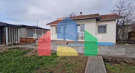 Дом в Кошарице