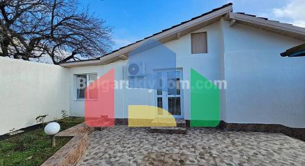 Дом в Кошарице