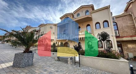 Двокімнатна квартира в Гранд Вілладж