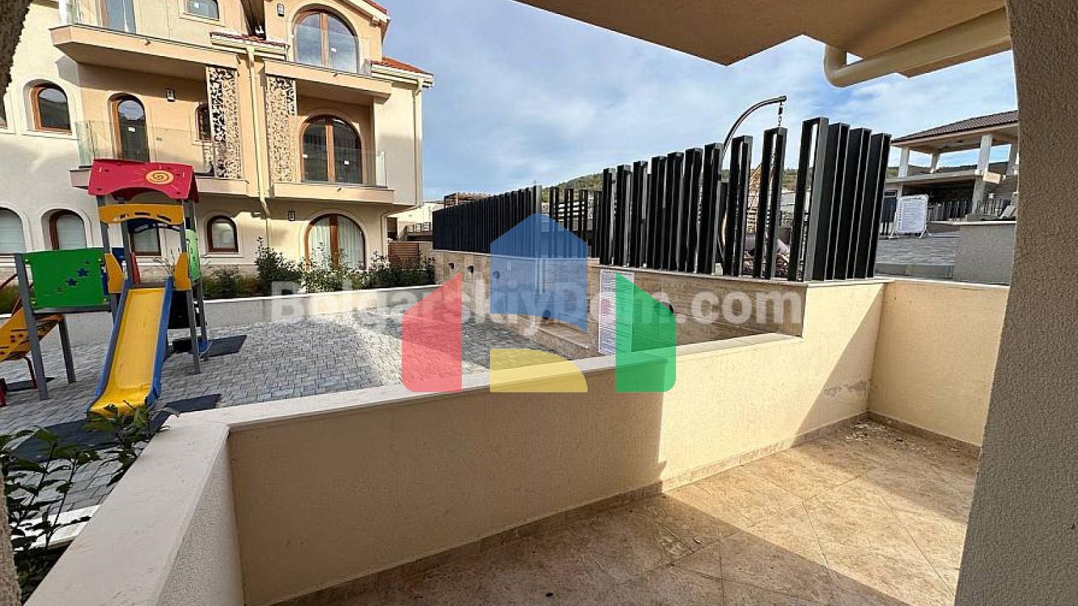 Двокімнатна квартира в Гранд Вілладж