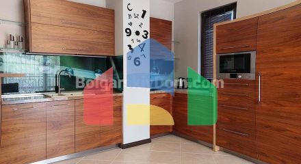 Трехкомнатная квартира в Оазис