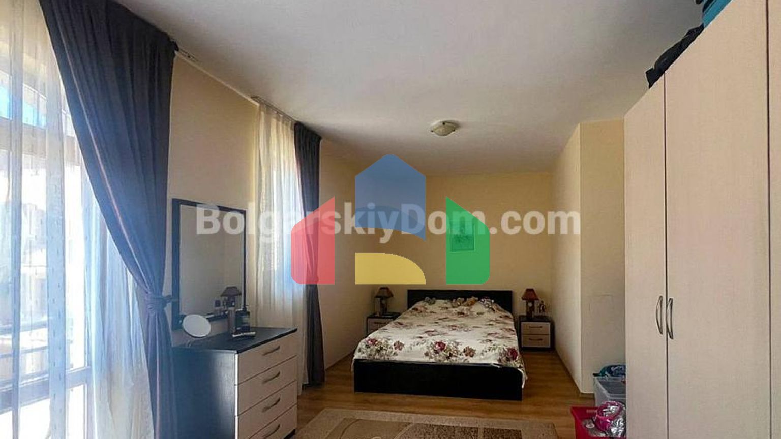 Трикімнатна квартира в комплексі Галерея