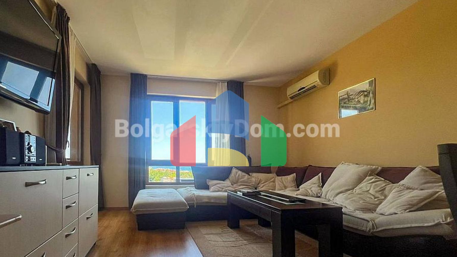 Трикімнатна квартира в комплексі Галерея