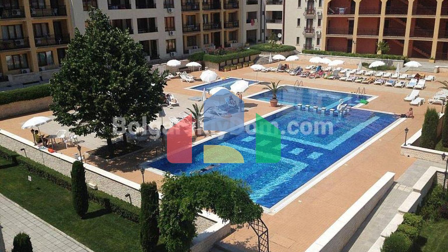 Велика студія в Галерея