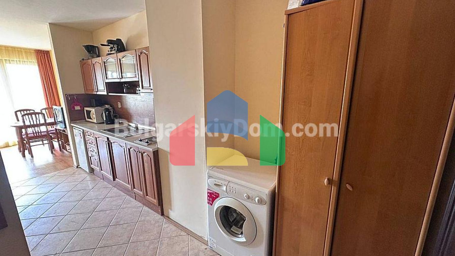 Велика студія в Галерея