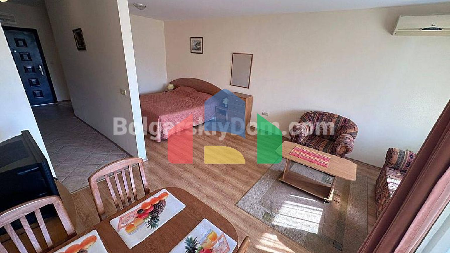 Велика студія в Галерея