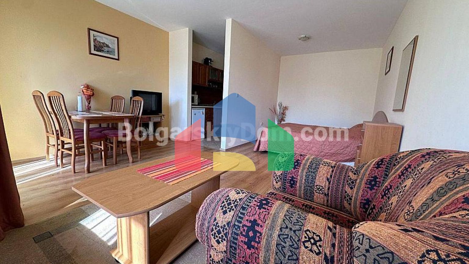 Велика студія в Галерея