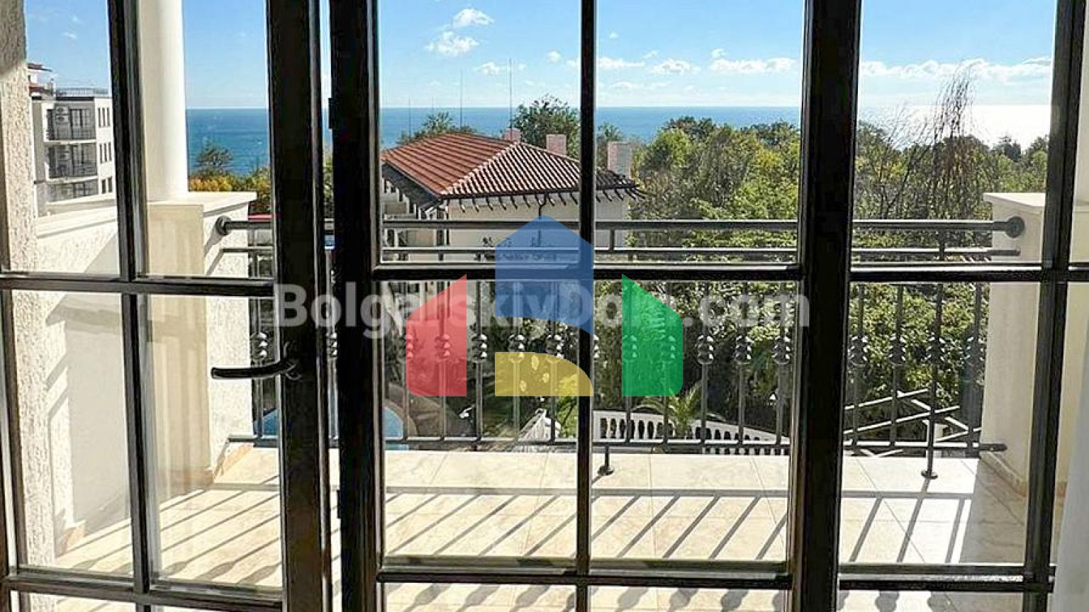 Двокімнатна квартира в Кліфф Біч