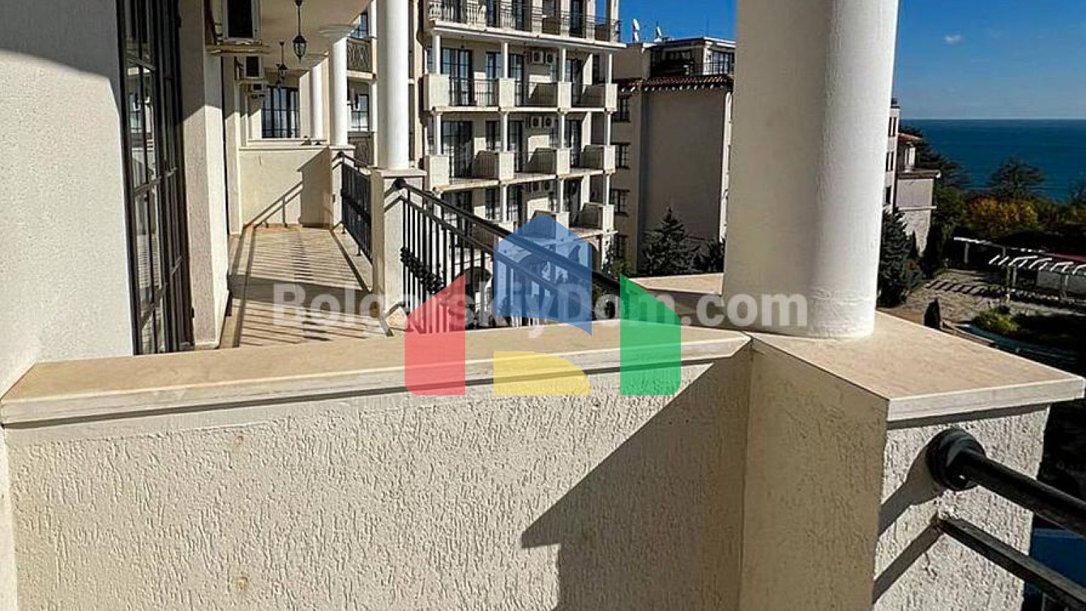 Двокімнатна квартира в Кліфф Біч