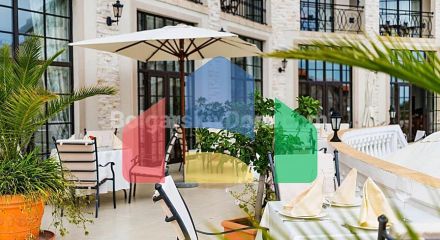 Обзор Клиф Бич