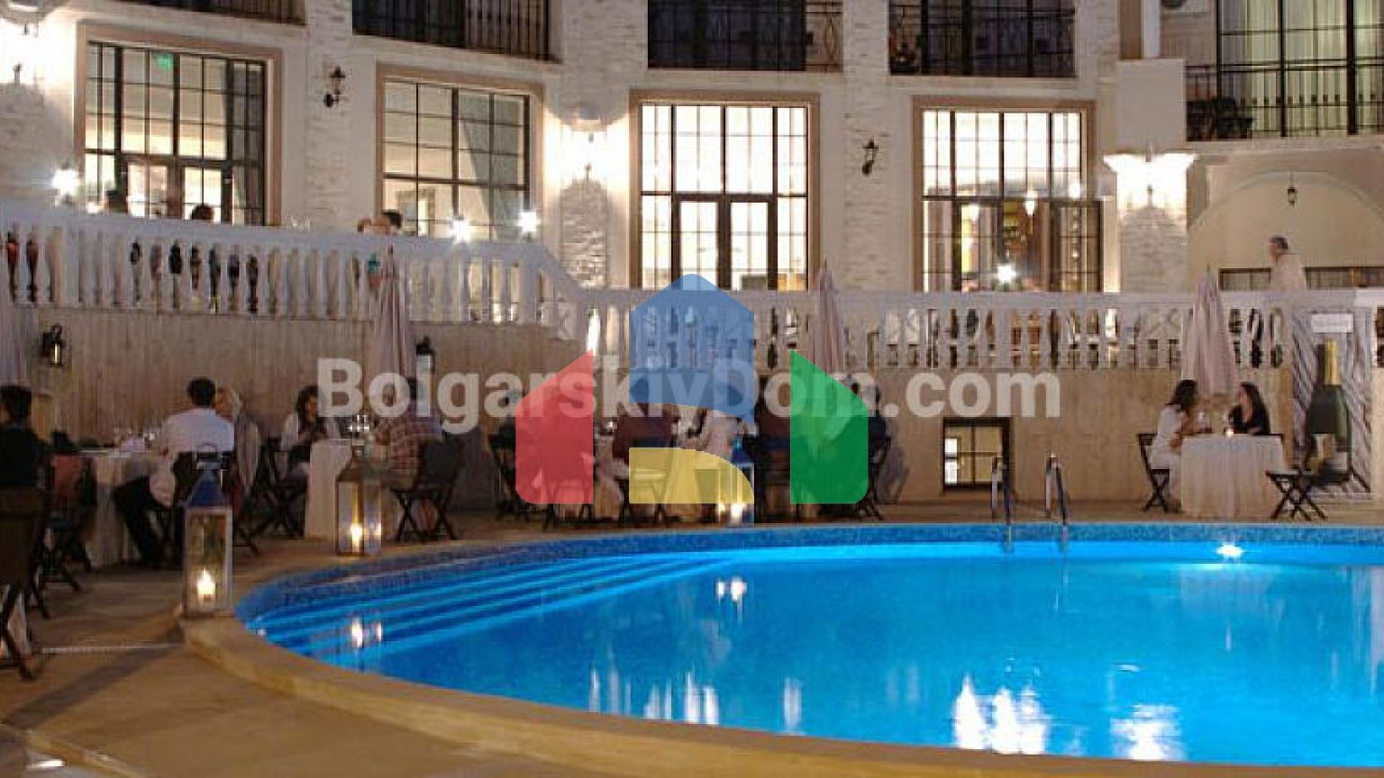 Обзор Клиф Бич