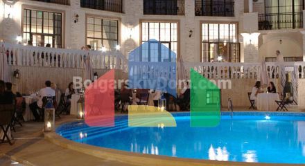 Обзор Клиф Бич