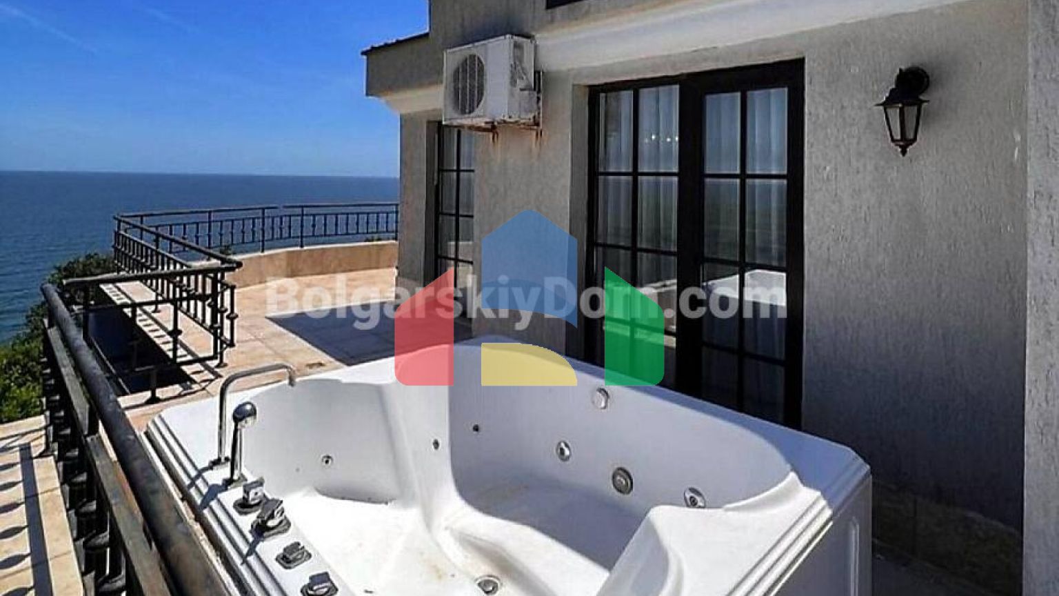 Пентхаус в Кліфф Біч