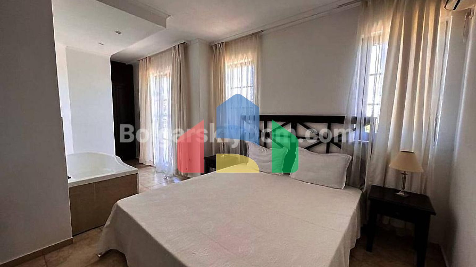 Пентхаус в Кліфф Біч