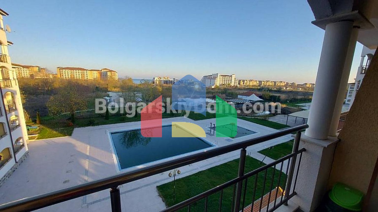 Трикімнатна квартира в Санрайз