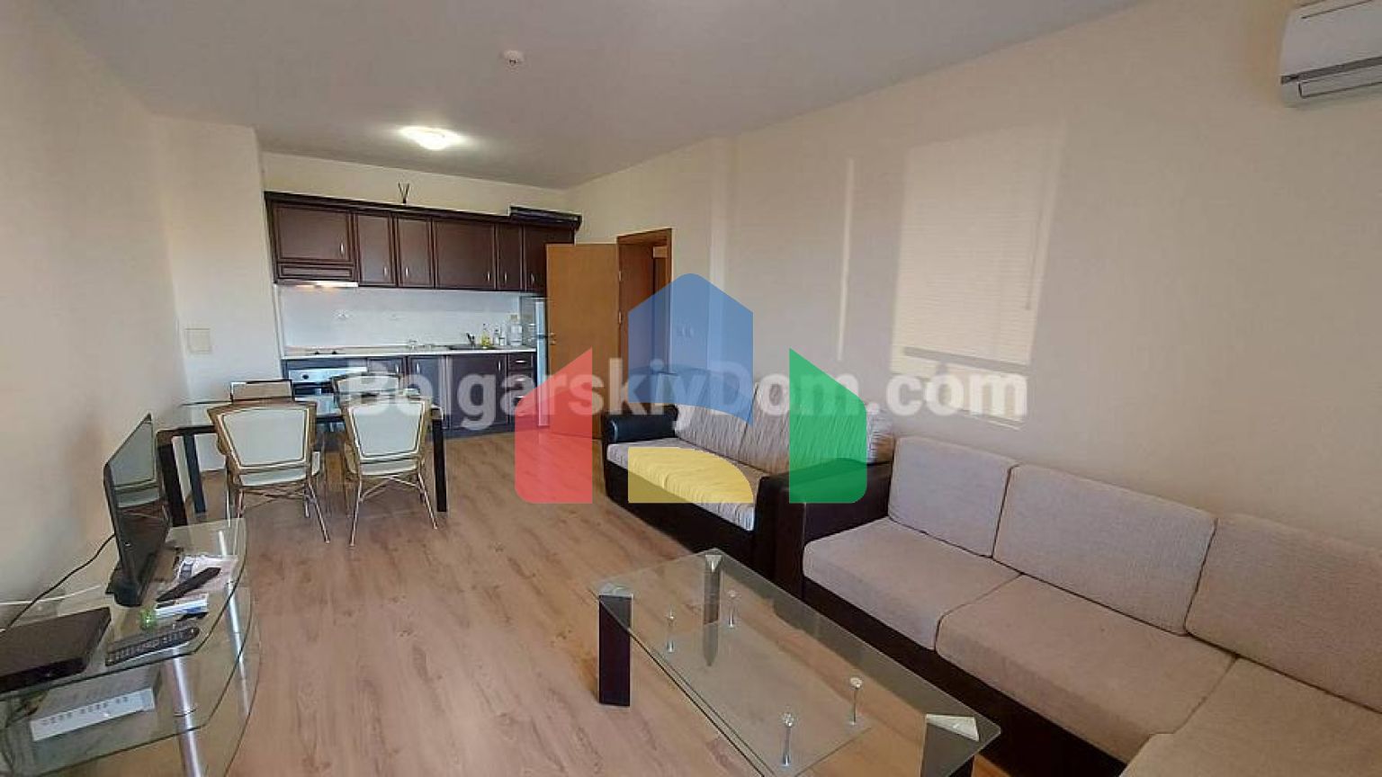 Трикімнатна квартира в Санрайз