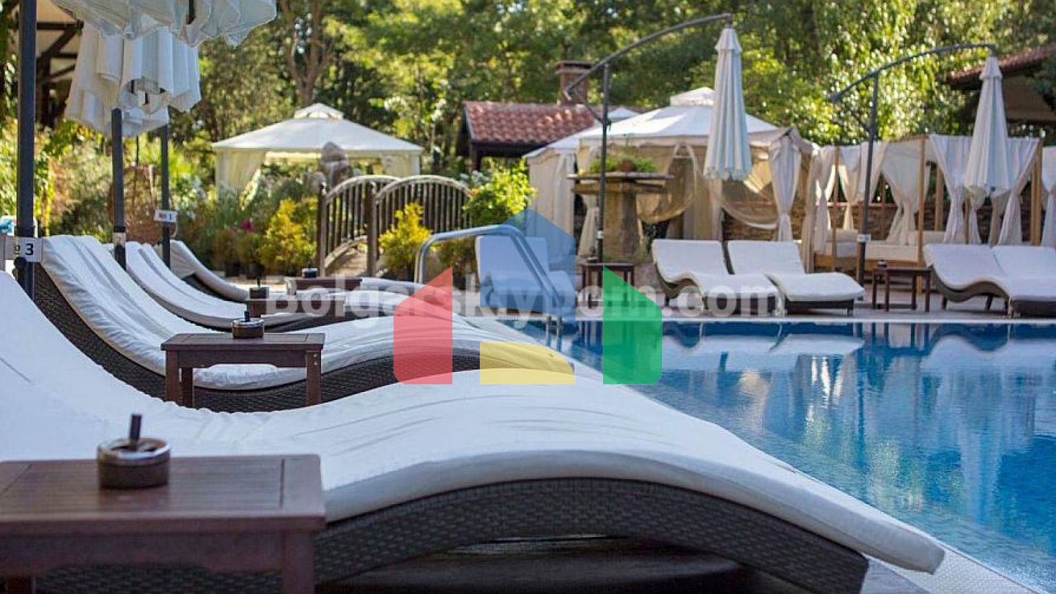 Двокімнатна квартира в Грін Парадайз 5