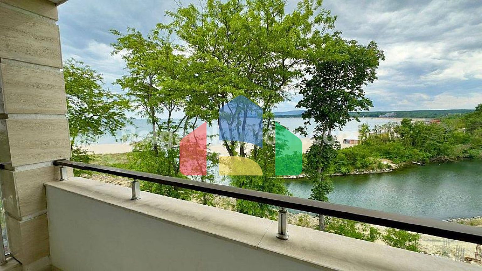 Трикімнатна квартира в Грін Парадайз Делюкс