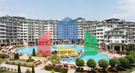 Two-bedroom apartment in Emerald Beach Resort