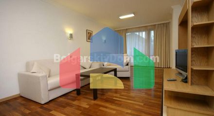 Two-bedroom apartment in Emerald Beach Resort