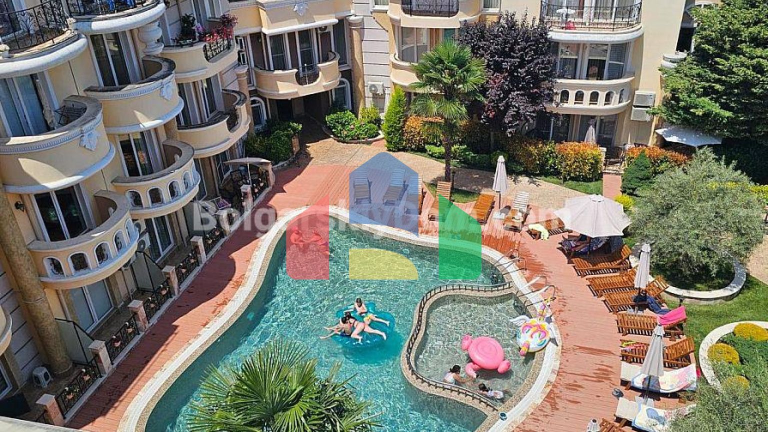 Чотирикімнатна квартира в Мелія 8