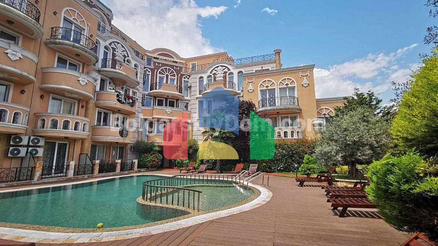 Чотирикімнатна квартира в Мелія 8